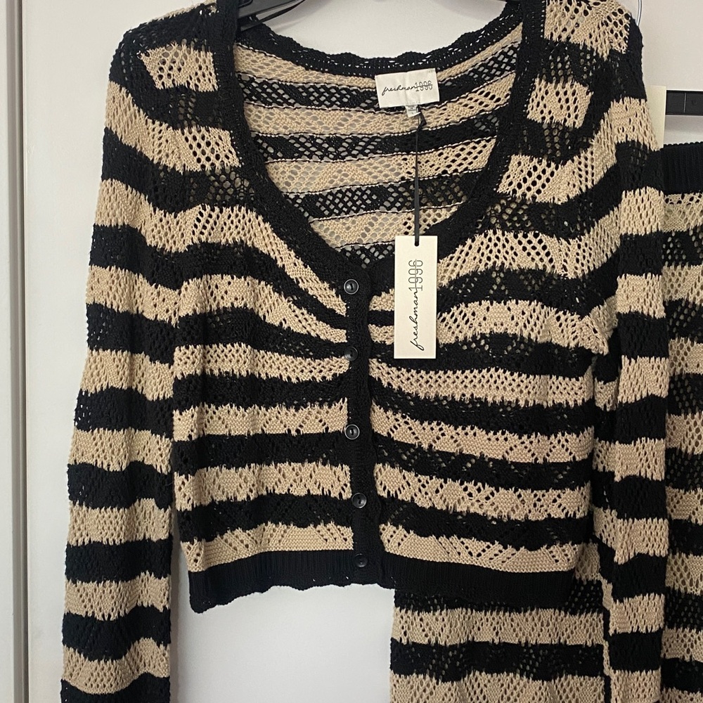 FRESHMAN 1996 Black and Cream Knitwear Set NWT! π€ - Picture 3 of 6